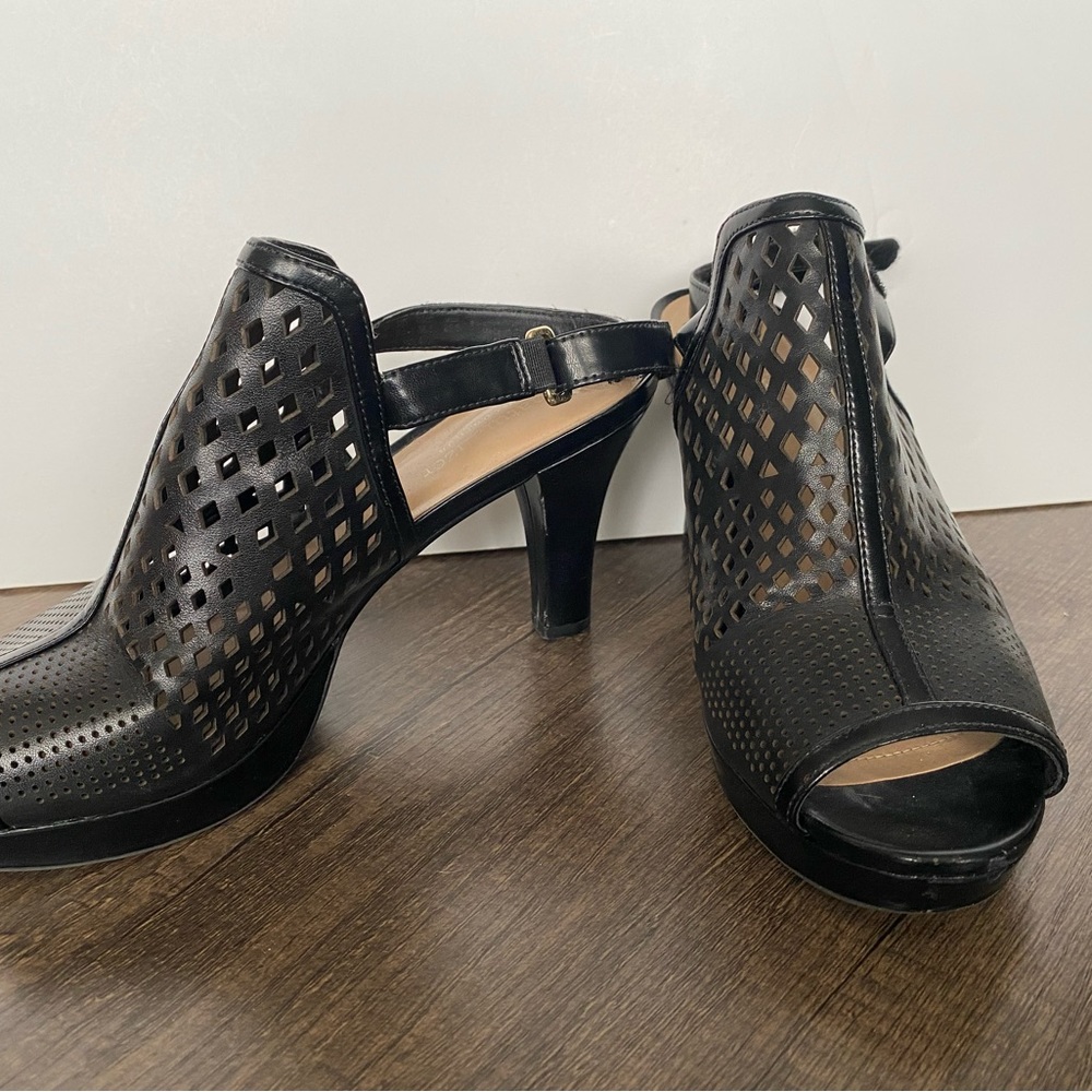 lady size 8 sling back high heels